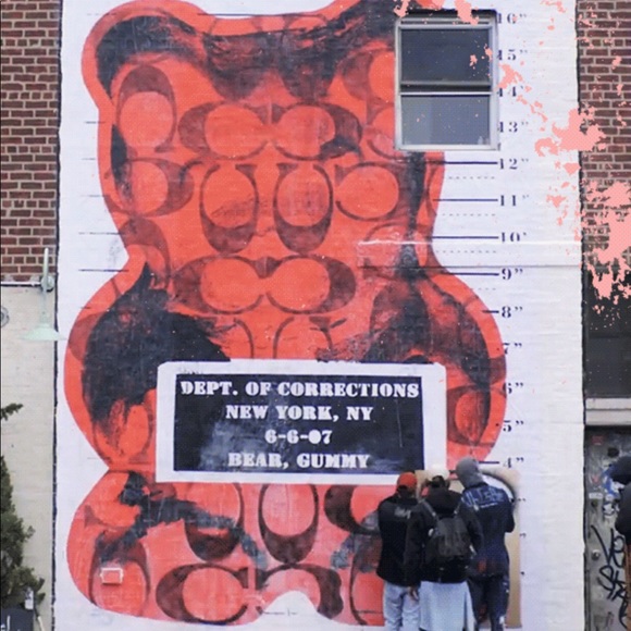 ❌❌SOLD❌❌Coach Limited Edition "Vandal Gummy" - Picture 6 of 7